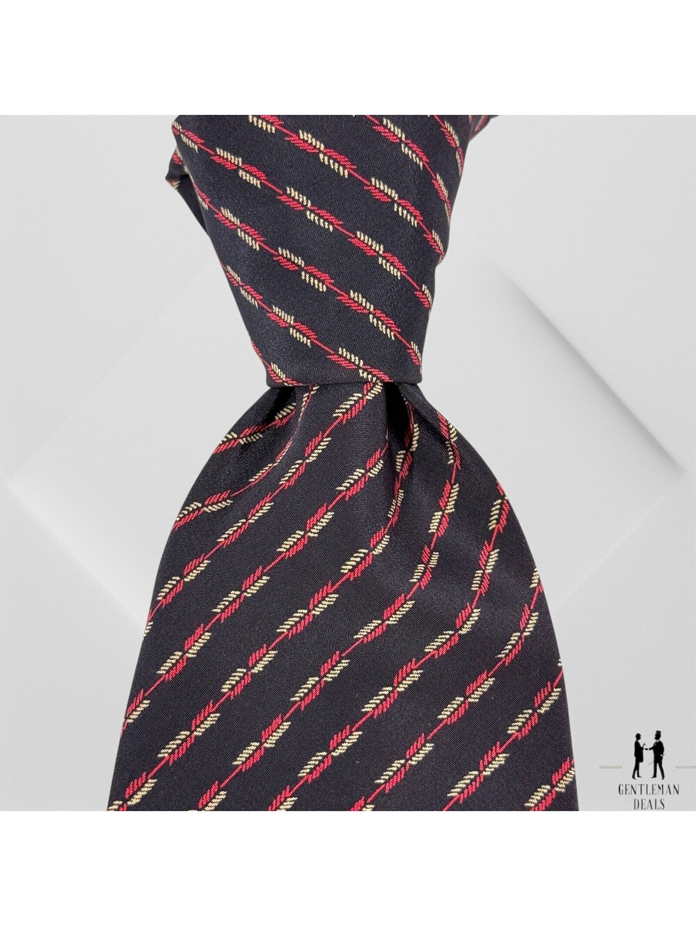 Bijan Beverly Hills Designer Silk Tie With Textured Finish & Stylish Navy 57x3.5